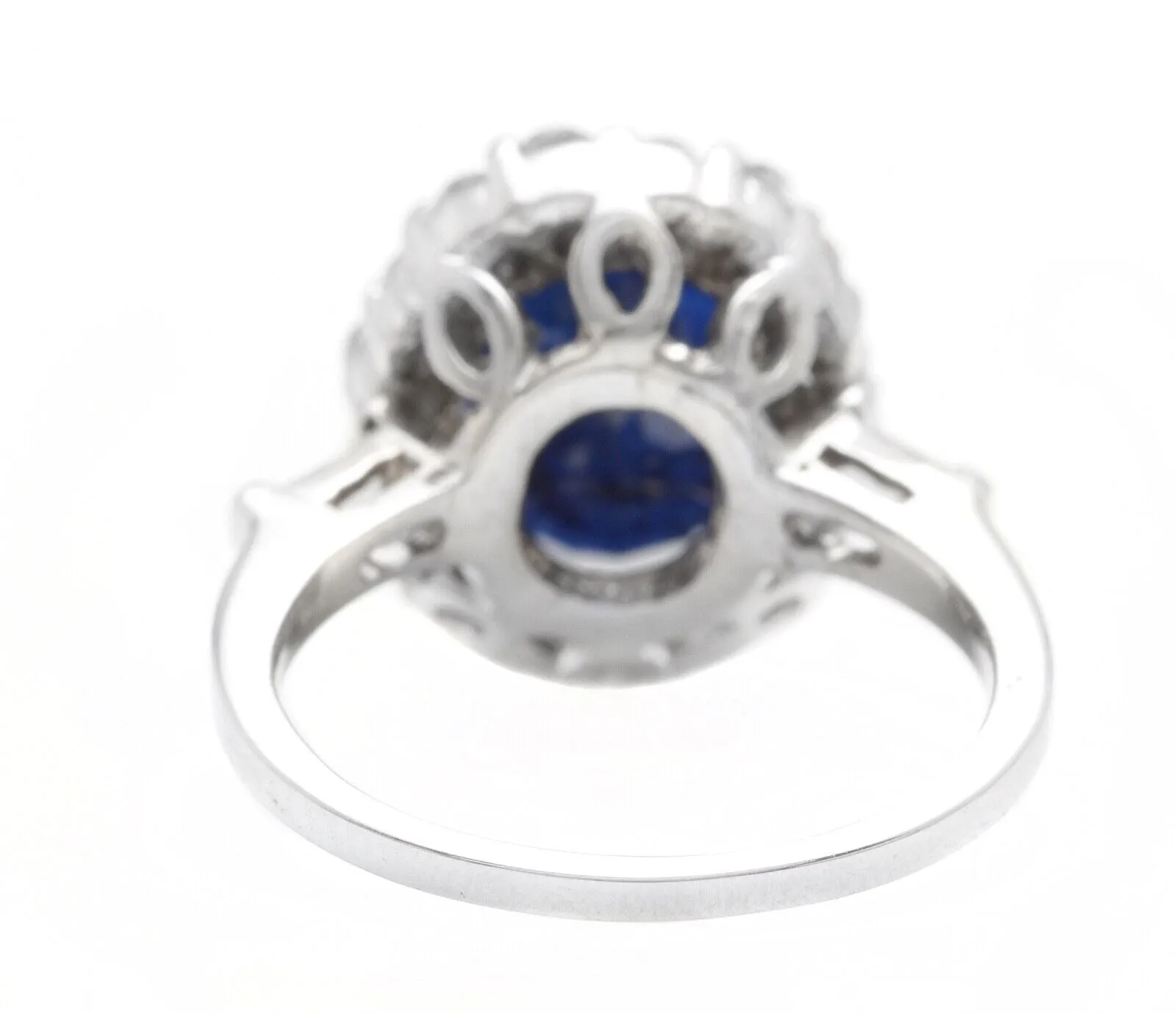 4.85 Carats Exquisite Natural Blue Sapphire and Diamond 14K Solid White Gold Ring
