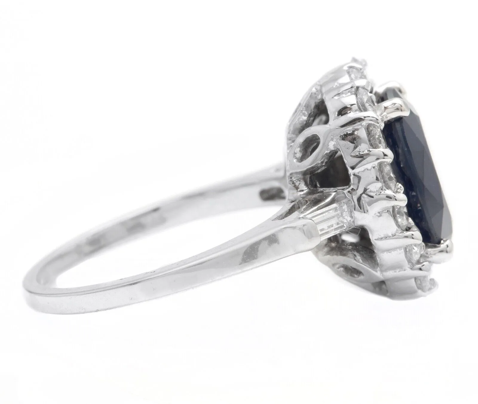 4.85 Carats Exquisite Natural Blue Sapphire and Diamond 14K Solid White Gold Ring