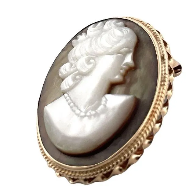 Antique 14K Yellow Gold Carved Mother of Pearl Cameo Brooch Pendant
