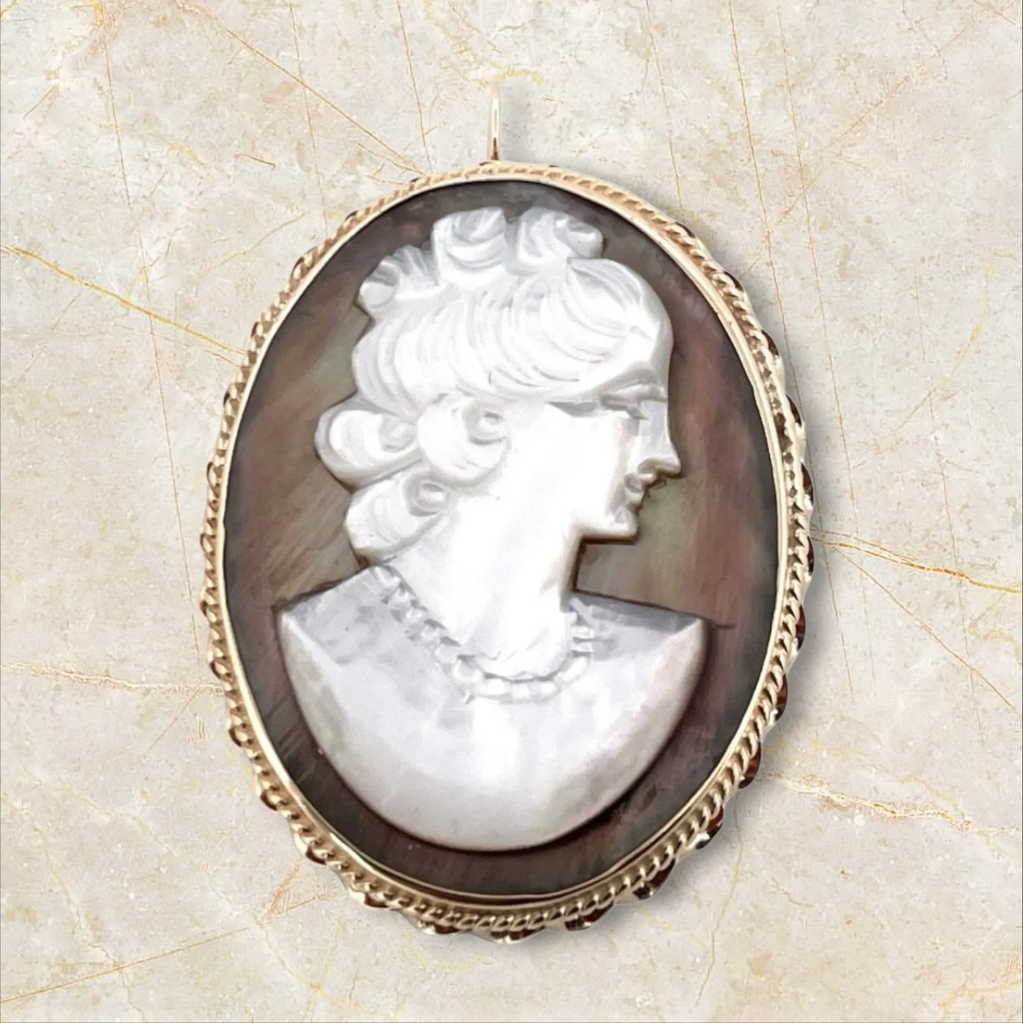 Antique 14K Yellow Gold Carved Mother of Pearl Cameo Brooch Pendant