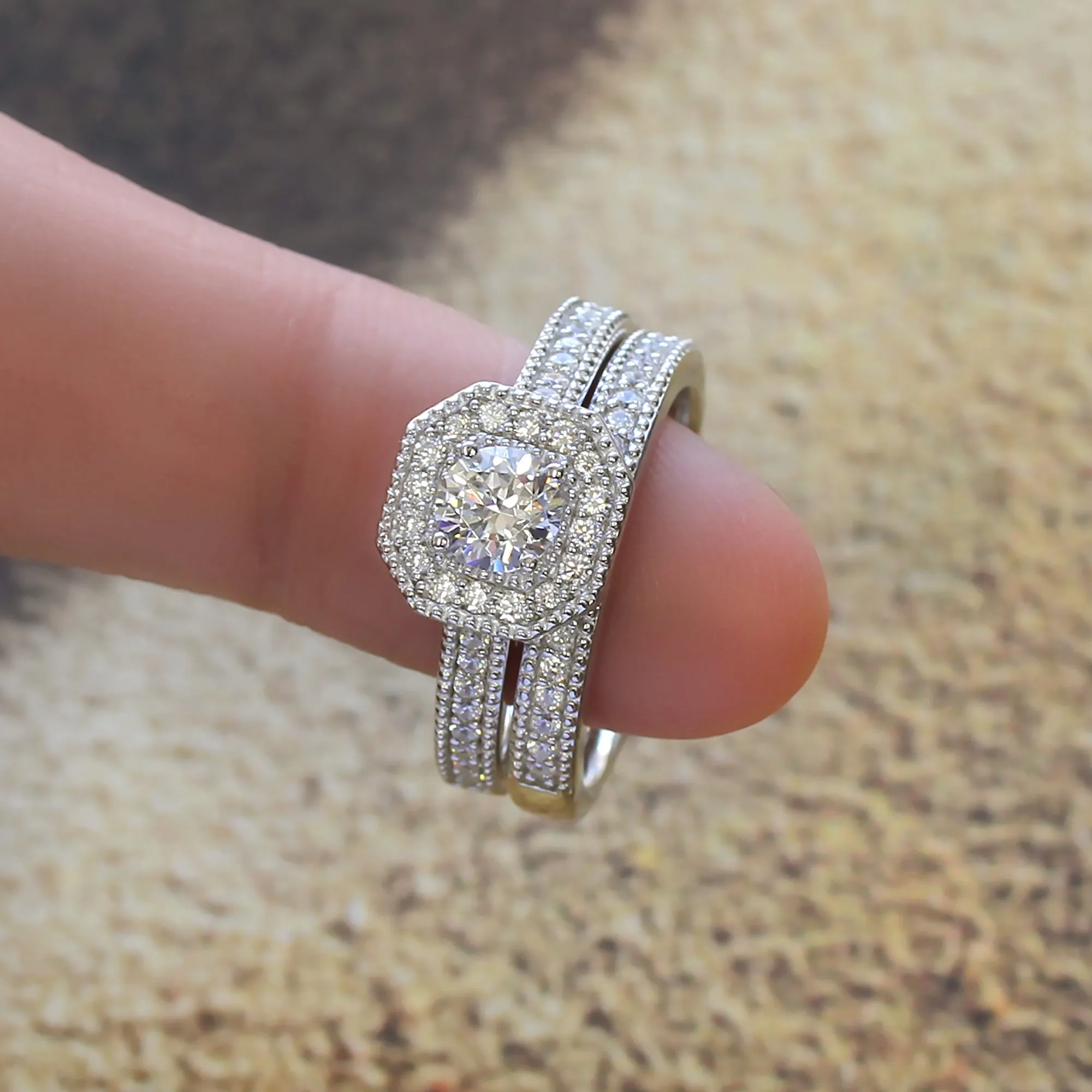 Brilliant 0.5 CT Vintage Halo Ring Set