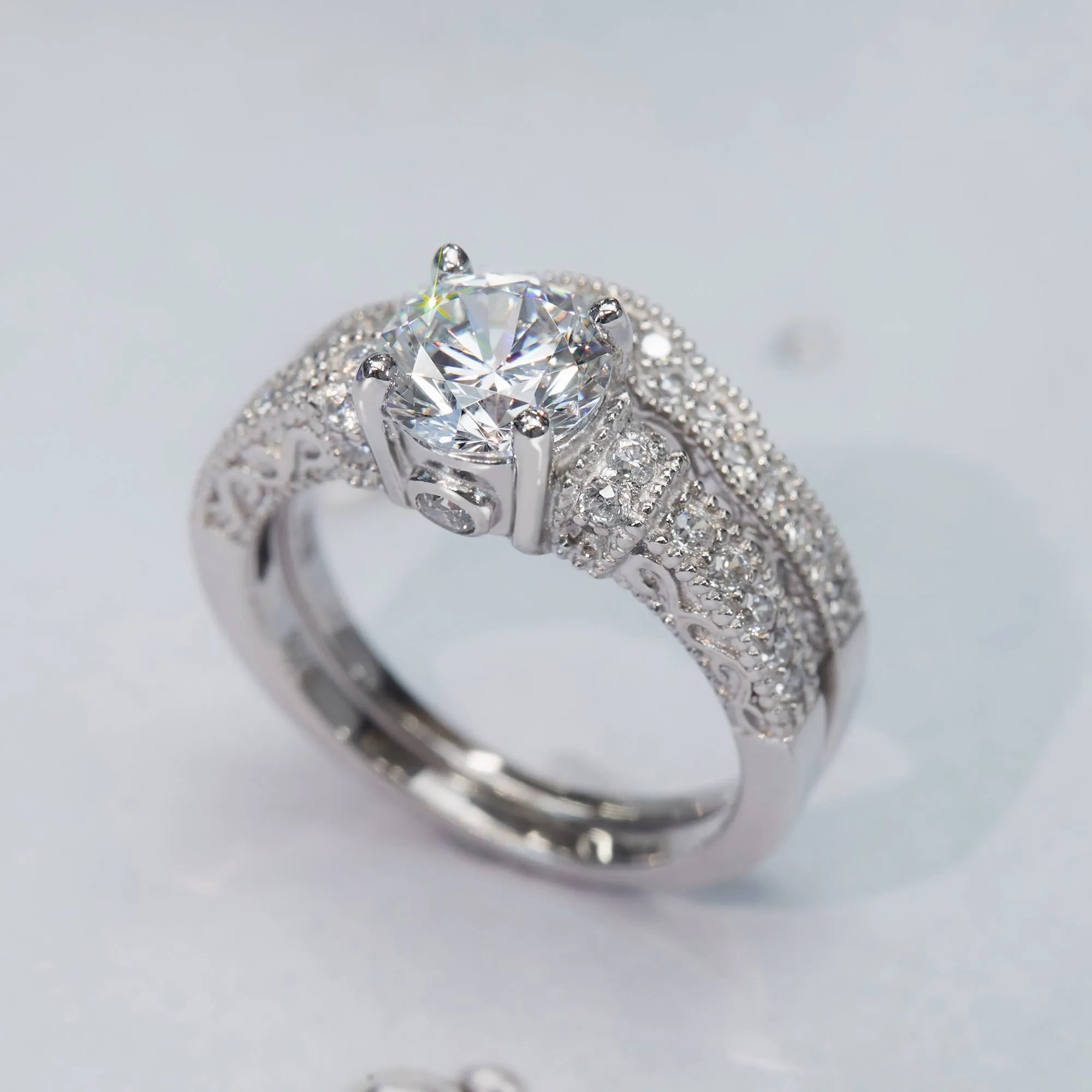 Brilliant 1.25 Carat Heritage Vintage Ring Set
