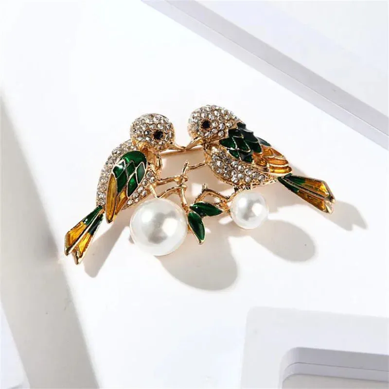 Delicate Full Rhinestone Bird Brooch Pin For Women Girls Shiny Zircon Magpie Bee Butterfly Animal Badges Lady Clothing Jewelry