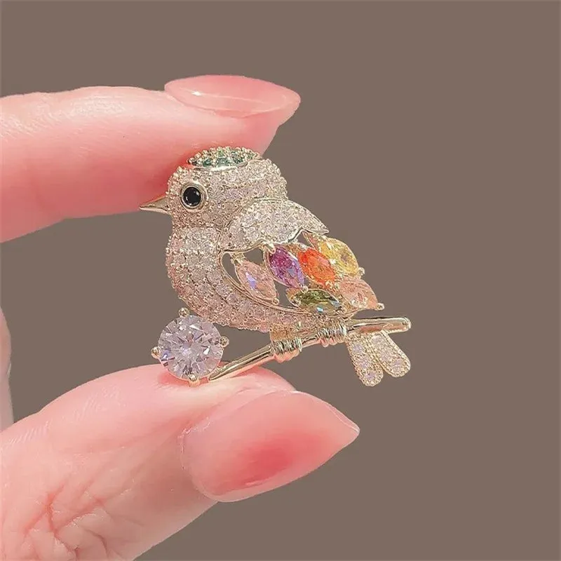 Delicate Full Rhinestone Bird Brooch Pin For Women Girls Shiny Zircon Magpie Bee Butterfly Animal Badges Lady Clothing Jewelry