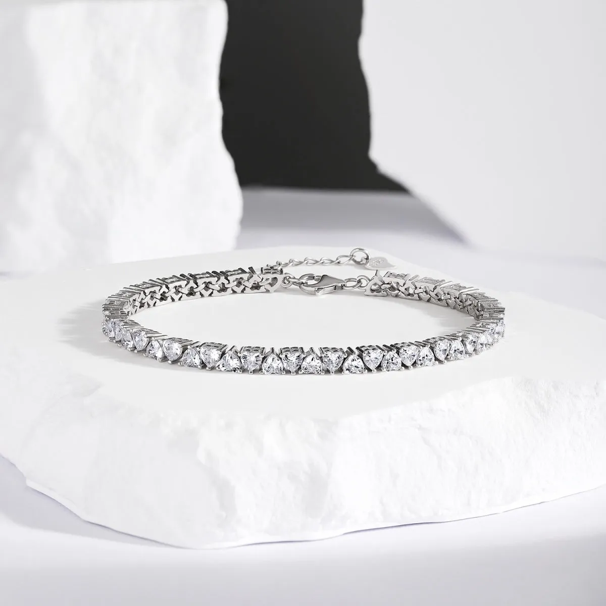 [Goodv]Dazzling Romantic Heart Shape Lover Bracelet