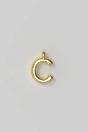 Letter charm Small C - Gold plated