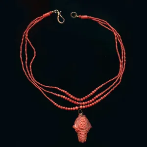 Mediterranean carved coral face-opal cabochon revsible necklace, 14k gold, triple strand coral. j-nlja851