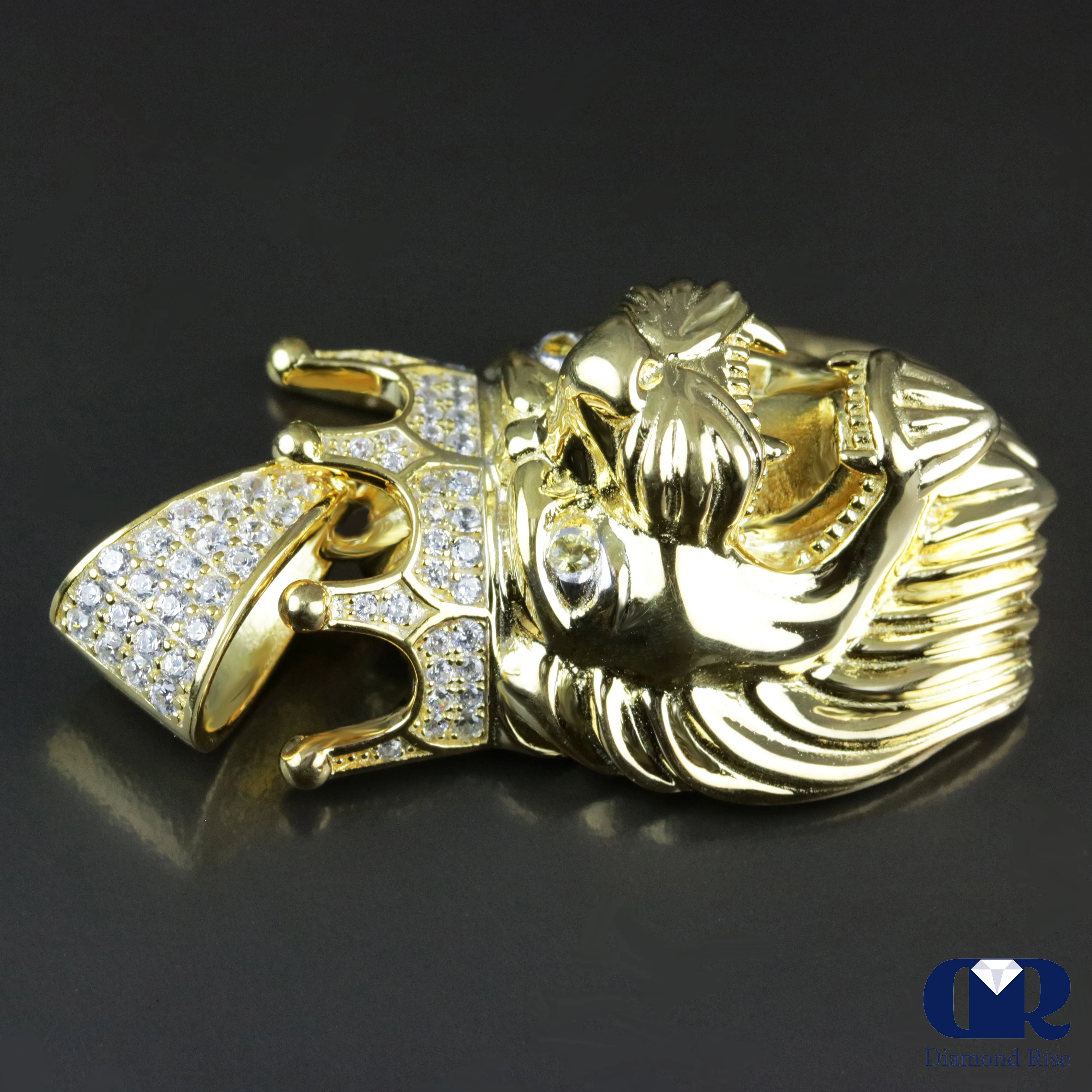 Men's Lion Diamond Pendant In 10K Yellow Gold