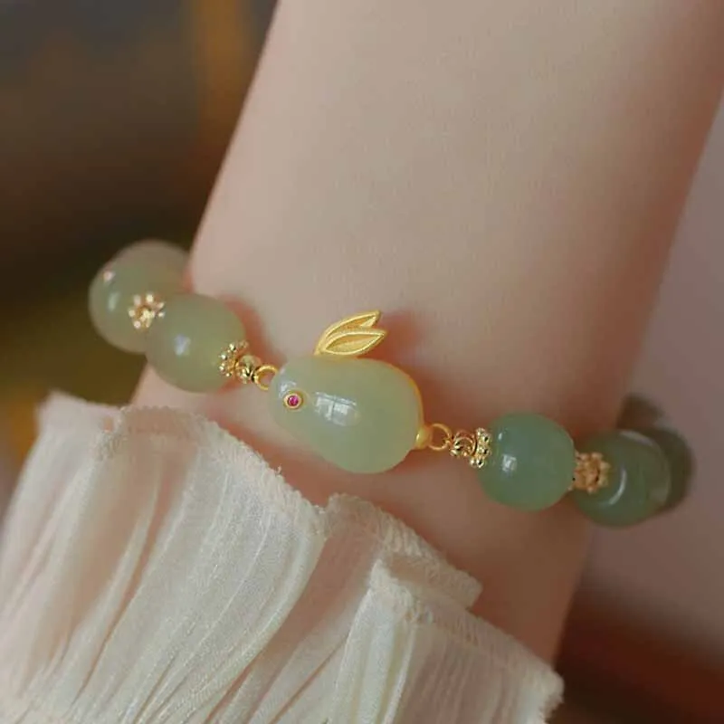 New green beaded fresh natural hetian jade bunny bracelet for women
