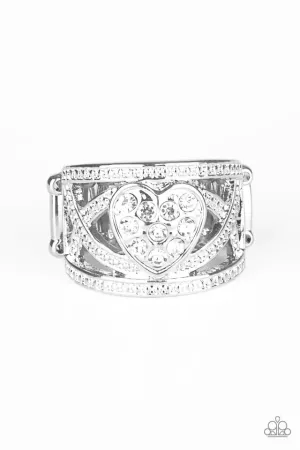 Paparazzi Ring ~ Sweetly Sweetheart - White