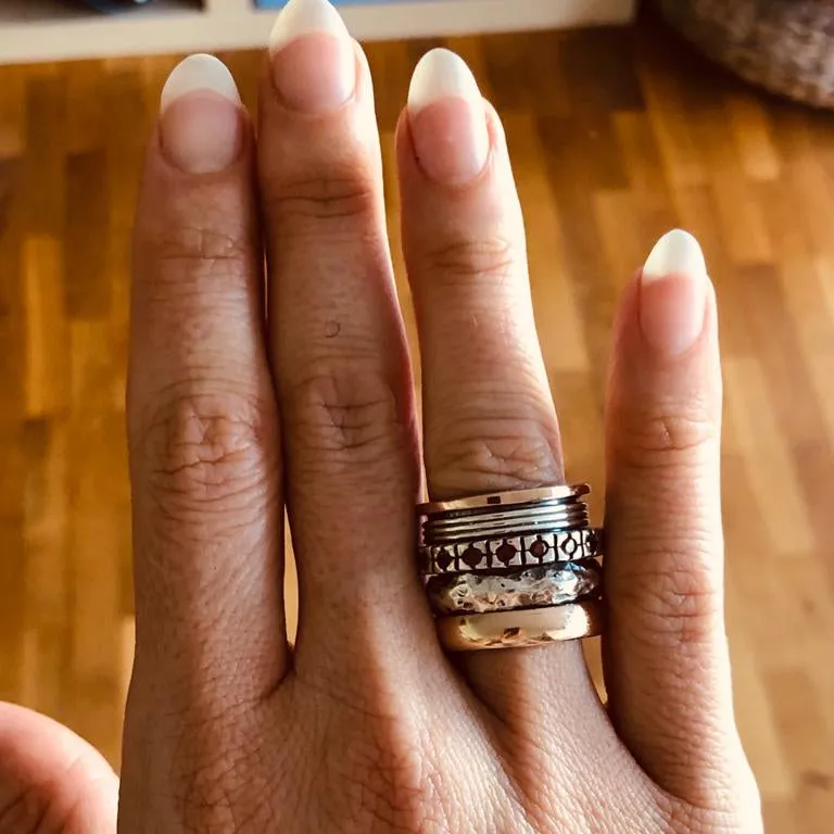 Spinner ring for woman. Engagement ring designers using Silver Gold Ring set with garnets / opals / zircons