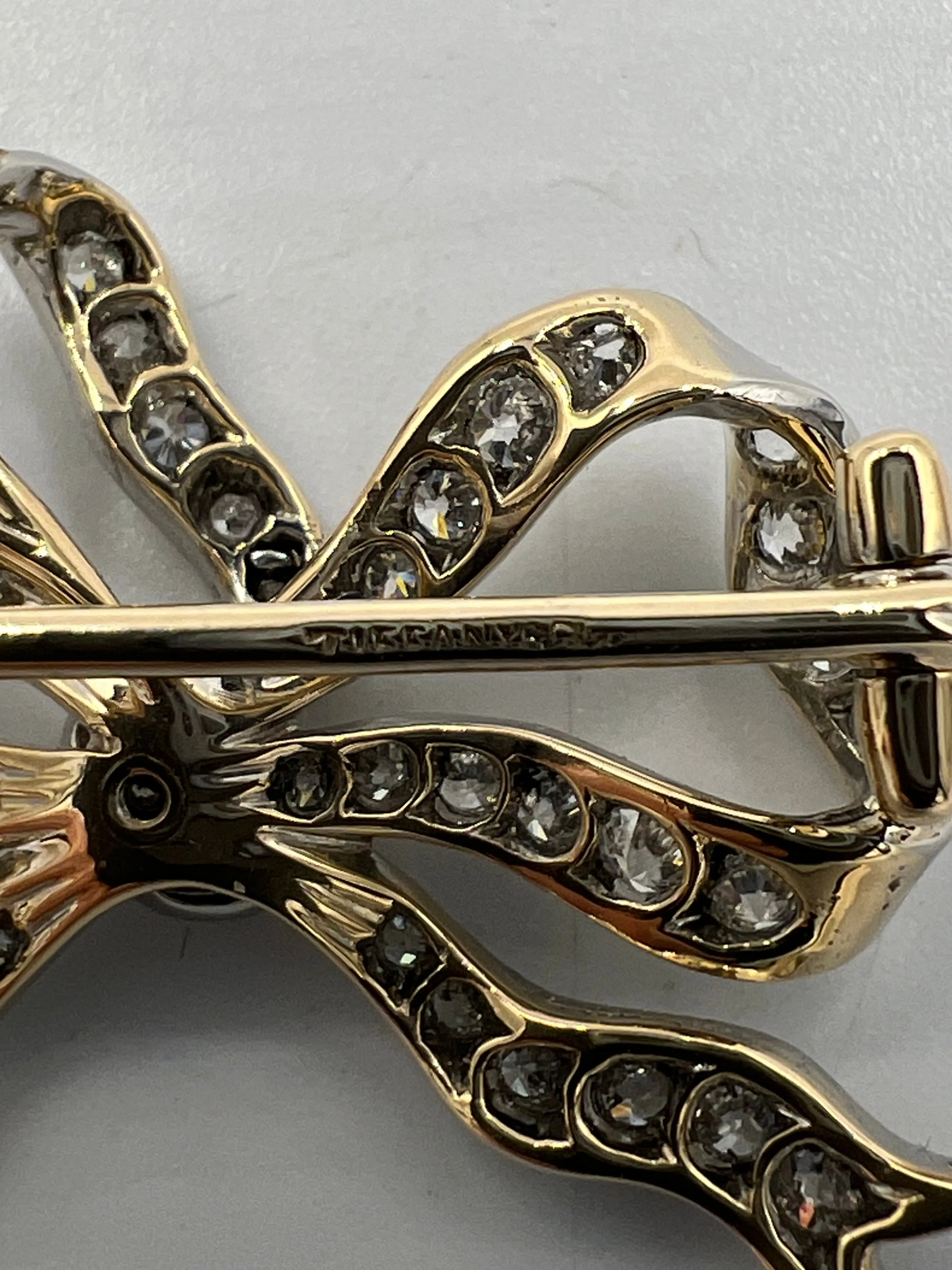 Tiffany Edwardian Old Mine Cut Diamond Platinum And 18k Gold Bow Brooch Circa 1910